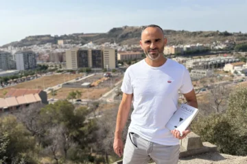 Juan Manuel Pizarro Alarcón debuta con una novela de ciencia ficción que invita a pensar en el mañana