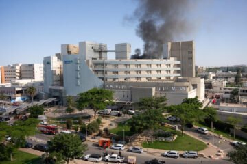 Un misil iraní impacta en el principal hospital del sur de Israel