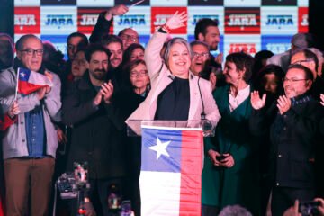 Vuelve el Chile de los extremos: la derecha dura y el Partido Comunista parten como favoritos para las presidenciales