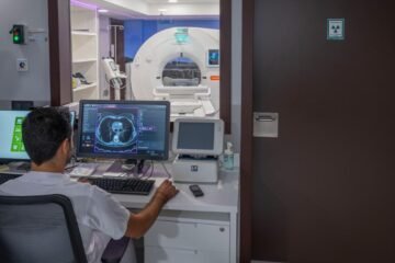 Más de 17.000 médicos trabajan como falsos autónomos para las aseguradoras sanitarias