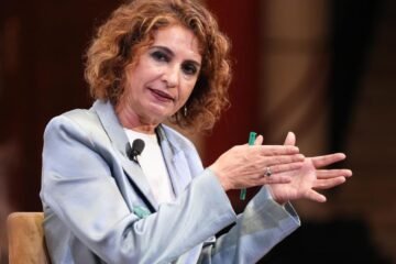 Hacienda aprueba hoy recursos récord para las autonomías por 147.000 millones