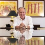 Joan Mas, abogado y cantautor: “A mi edad se puede compaginar la vida profesional con lo lúdico”