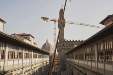 Adiós a la grúa de los nuevos Ufizzi 19 años después