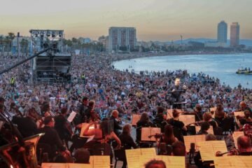 Treinta mil personas están invitadas a cantar el himno de los piratas de ‘Mar i Cel’ en la playa