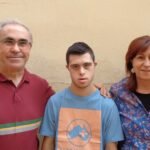 Rubén, el joven obligado a matricularse en un colegio de educación especial cuando era niño, será indemnizado con 25.000 euros