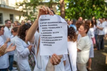 La huelga de médicos tiene un seguimiento desigual: centros de salud a pleno rendimiento y otros sin servicio