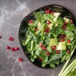 ¿Hay que lavar las ensaladas de bolsa? Una experta en seguridad alimentaria explica cómo prevenir el riesgo de toxoplasmosis