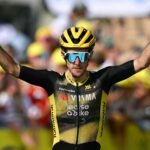Pogacar ni se inmuta ante la agresividad del Visma, aunque pierde el liderato del Tour