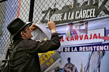 La Casa Blanca también juega en el juicio de Álvaro Uribe