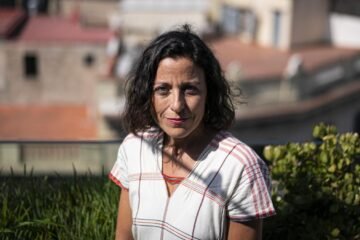 Glòria de Castro: “Antes en los cuentos salía sangre y mutilaciones”