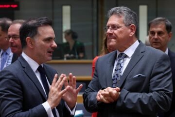 Bruselas busca unidad entre los Veintisiete para seguir negociando con Trump