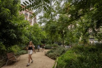 El calor transforma las ciudades: llega el momento de despavimentar