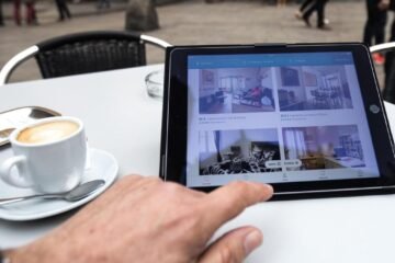 Vivienda insta a Airbnb, Booking y Rentalia a eliminar 53.876 anuncios de pisos turísticos ilegales