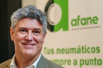 José Luis Rodríguez, director de los fabricantes de neumáticos en España: “Es peligroso mezclar modelos distintos o de dos marcas diferentes en una moto”