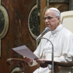 El papa León XIV critica los elevados paquetes salariales de empresas al estilo de Musk