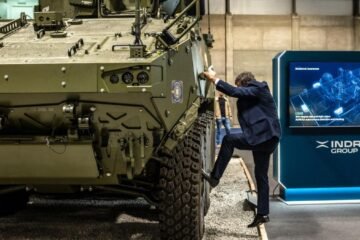 El Gobierno estudia con Indra y Escribano un plan de desconexión de armas de Israel