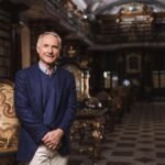 Dan Brown: “Creo firmemente que la ciencia y la religión pueden coexistir y cooperar”