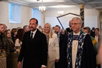 Histórica petición de perdón de la Iglesia luterana de Noruega a los homosexuales en un servicio religioso presidido por los príncipes herederos Haakon y Mette-Marit