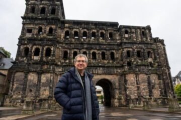 Santiago Posteguillo: “César iba a batalla, pero ahora las guerras se deciden en los despachos”