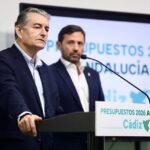 El consejero andaluz de Salud se reúne durante horas con Amama, que critica las “infamias” que han recibido por la crisis de los cribados