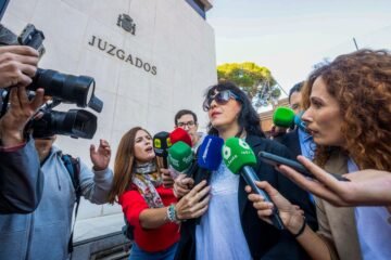 Juana Rivas, tras declarar en el juzgado por la presunta sustracción de su hijo, pide ayuda para terminar “con este circo”: “No me rindo”