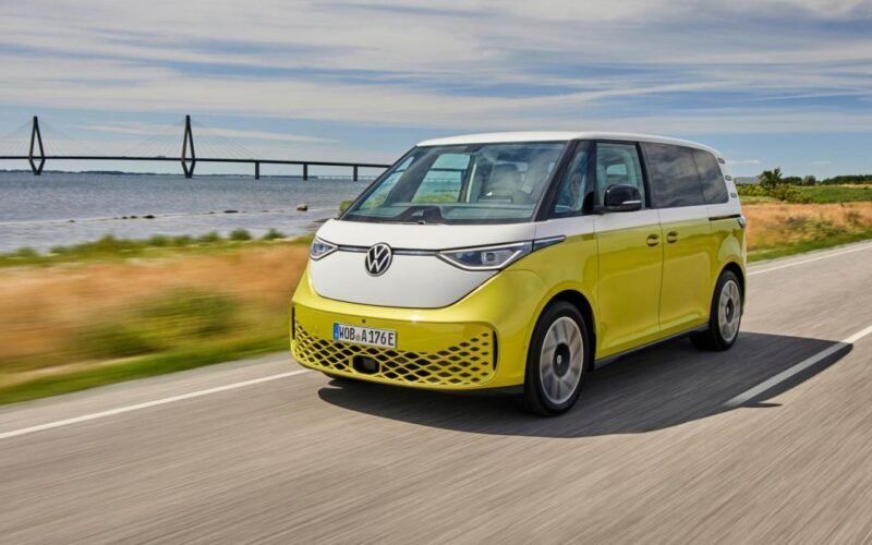 Los monovolúmenes no están muertos: estos 13 modelos eléctricos, que puedes comprar en España, demuestran que tienen recorrido