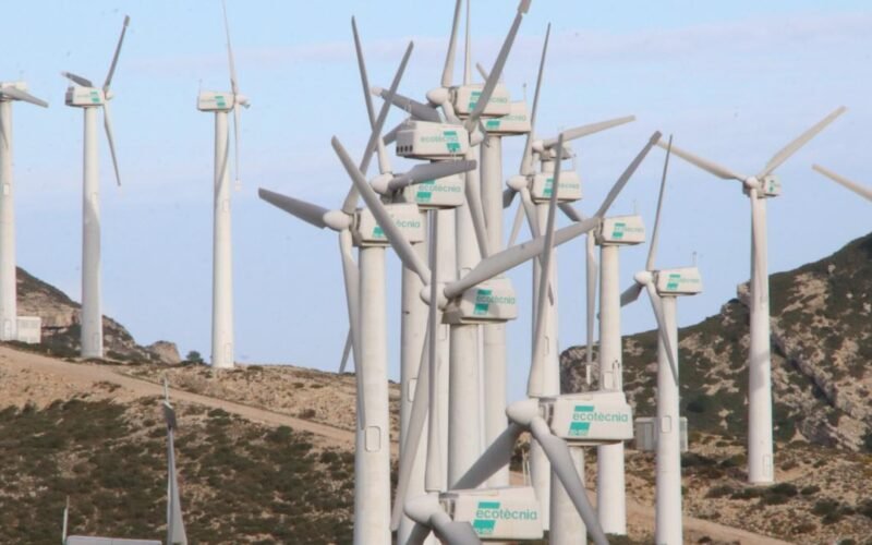 Fedea propone un cheque verde de 103 euros por persona en los municipios con más renovables