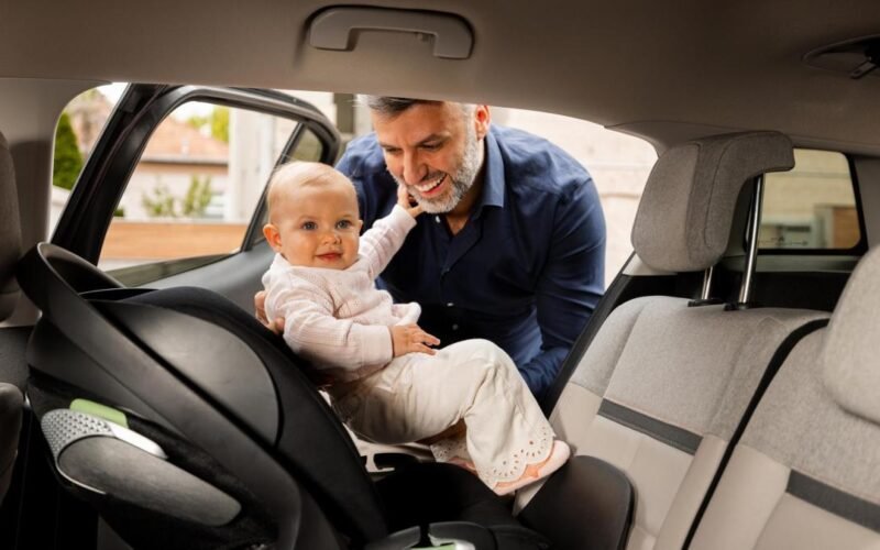 Jesús Rodríguez, experto en seguridad vial: “Recomendamos que los niños viajen en su silla en contramarcha hasta los 4 años”