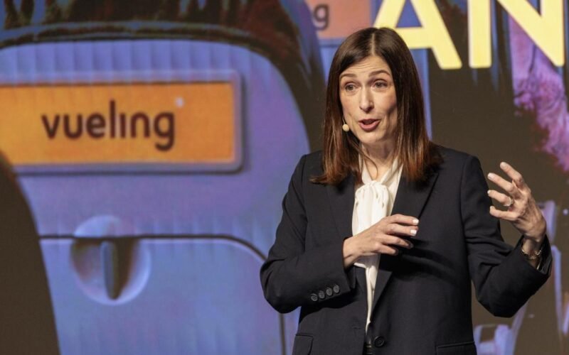Vueling invertirá 5.000 millones en cinco años, la mitad en El Prat, para acelerar su crecimiento