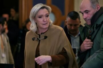 La fiscalía confirma la petición de «inelegibilidad» para cargos públicos de Marine Le Pen