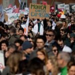 Unos 5.000 médicos piden en Madrid la dimisión de Mónica García y un Estatuto Marco propio