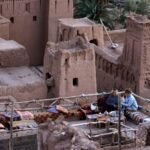 Por el valle del río Draa: desierto, oasis y vivac en jaimas