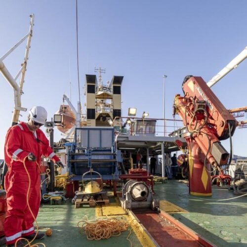 Bruselas destina 347 millones a reforzar la seguridad de los cables de datos submarinos