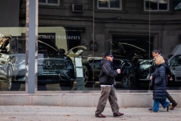 Hasta 4.500 euros para tu coche eléctrico: estas son las tres condiciones que debes cumplir