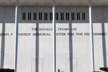 Trump cierra el Kennedy Center para reconstruirlo a su imagen