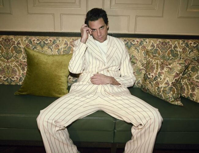 Mika: “Mi música es un grito de luz y libertad que hoy es más necesario que nunca”