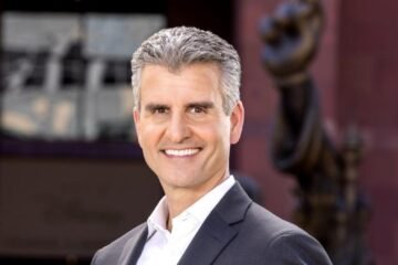 Disney elige a Josh D’Amaro nuevo consejero delegado y sucesor del histórico Bob Iger