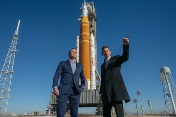 La NASA admite problemas con su cohete para volver a la Luna: «Es la vía más rápida, pero no la más económica»