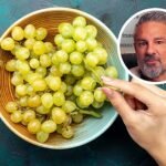 David Céspedes, experto en longevidad: «Cuidado si tu hijo come uvas porque es una de las frutas con más pesticidas»