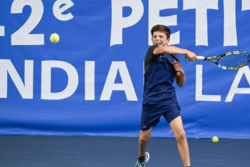 Teodor Davidov, el adolescente ambidiestro que nunca pega de revés y que ya suma puntos ATP