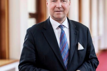 Géza Andreas von Geyr, número dos de la diplomacia alemana: «España es para Alemania un socio y amigo, pero en el día a día político puede haber altibajos»