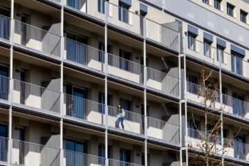 Las rentas altas están copando los pisos de alquiler en Catalunya, alerta el sector