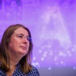 “La IA sabe poco de sexo y no tiene sentido del humor”: cómo saber si una novela se ha escrito con inteligencia artificial