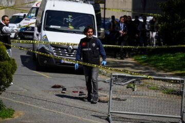 Un muerto y cuatro heridos en un tiroteo frente al consulado israelí en Estambul