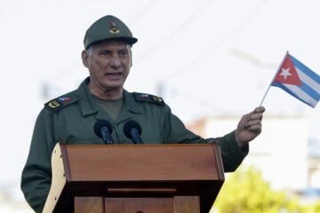 Díaz-Canel se declara listo para enfrentar una «agresión militar» mientras el pentágono acelera preparativos