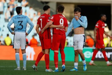 El Friburgo aplasta al Celta y el Braga al Betis; sobrevive el Rayo en la Conference