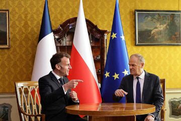 Macron y Tusk impulsan un eje franco-polaco para reforzar la Defensa europea: «Si nosotros mismos no garantizamos nuestra seguridad, nadie lo hará»