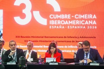 Iberoamérica se compromete a regular el ‘scroll infinito’ y la verificación de edad en las plataformas digitales