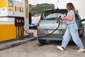 La inflación se modera al 3,2% en abril por la bajada de la luz