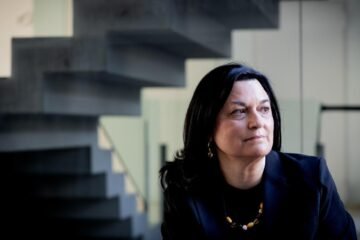 Brugués Mitjans situa els diners al cor de la seva nova novel·la ‘Els hereus de la cobdícia’